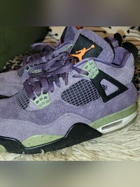 Jordan 4 Retro Canyon Purple – Women's Size 10.5